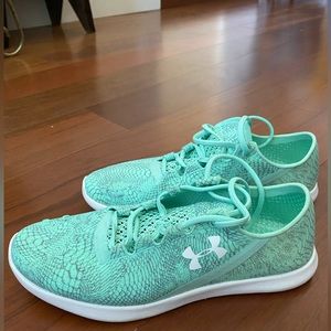 NEW - UA Women’s Teal Shoes 6.5